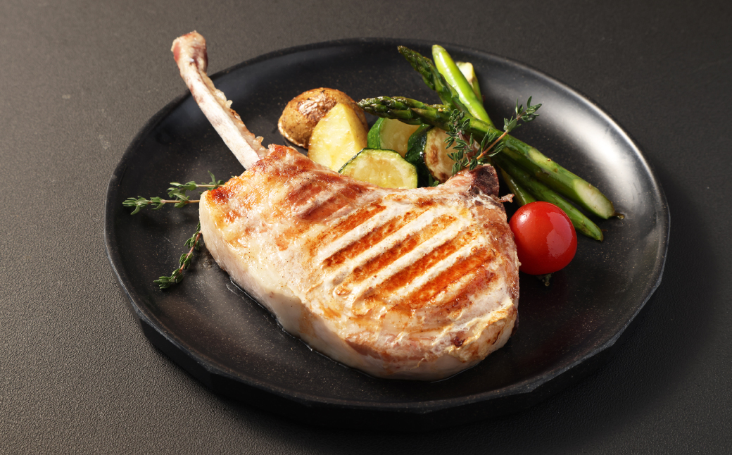 長崎県産「競り美豚」トマホークロースステーキ300g×2