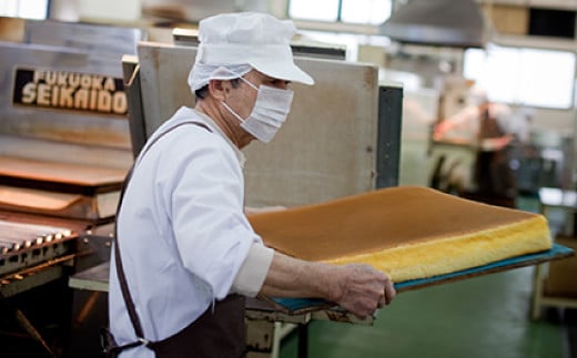 幸せの黄色い カステラ 0.6号 1本 （約310g）