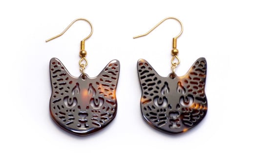 【べっ甲】すまし猫ピアス