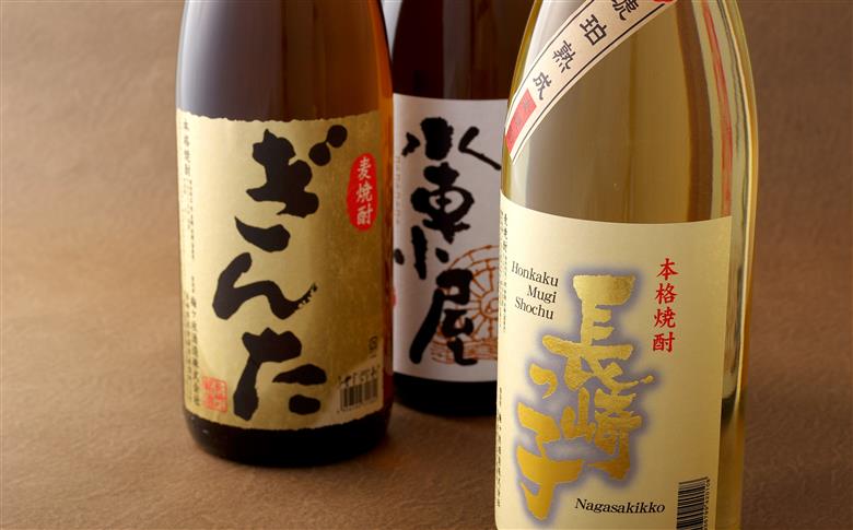   [C317］《定期便》麦焼酎一升瓶3種3本セット　こだわりの樽貯蔵入【12回お届け】
