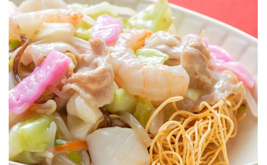 AE142【秋・冬限定】麺処 小川屋の冬ファミリーセットA（全5種×2袋）[ ちゃんぽん 皿うどん ラーメン 豚骨 とんこつ 醤油 簡単調理 即席 小川屋 長崎県 島原市]