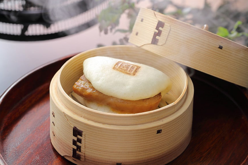 BJ042 岩崎本舗 【12回定期便】長崎角煮まんじゅう 20個入 (箱) [長崎県 島原市]