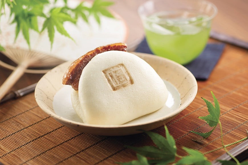 BJ104 岩崎本舗 【12回定期便】角煮堪能セット(長崎角煮まんじゅう 5個入(袋)・角煮まぶし 5袋) [長崎県 島原市]