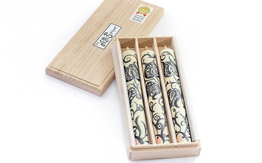 AB046温かな色合いとゆらぎに安らぐ　絵蝋燭３本セット（和モダン）