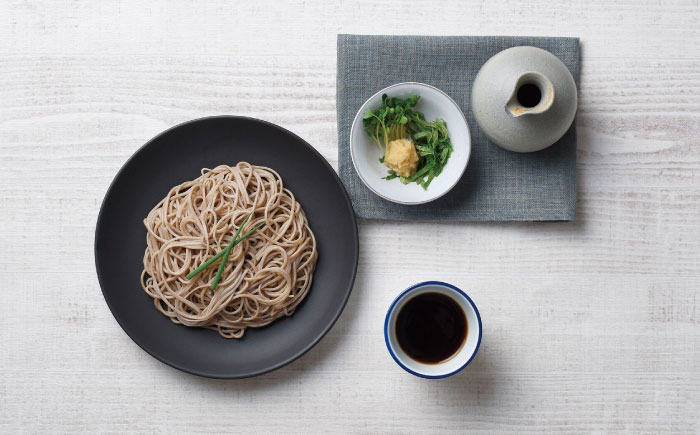 諫早産えごま油50g+長崎島原手延えごま蕎麦250g4箱セット / えごま ごま 蕎麦 そば ソバ 乾麺 / 諫早市 / 株式会社ハクライドウ [AHBK001]