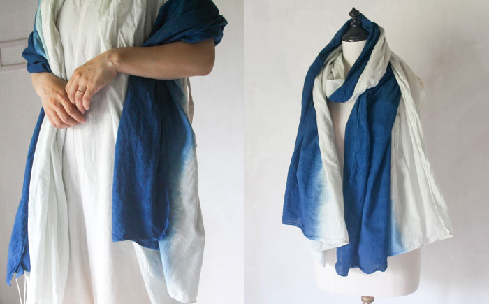草木染め コットンショール 【藍染めグラデーション】 / 大判