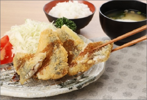 「アジフライの聖地　松浦」えんまきのアジフライセット【B2-199】