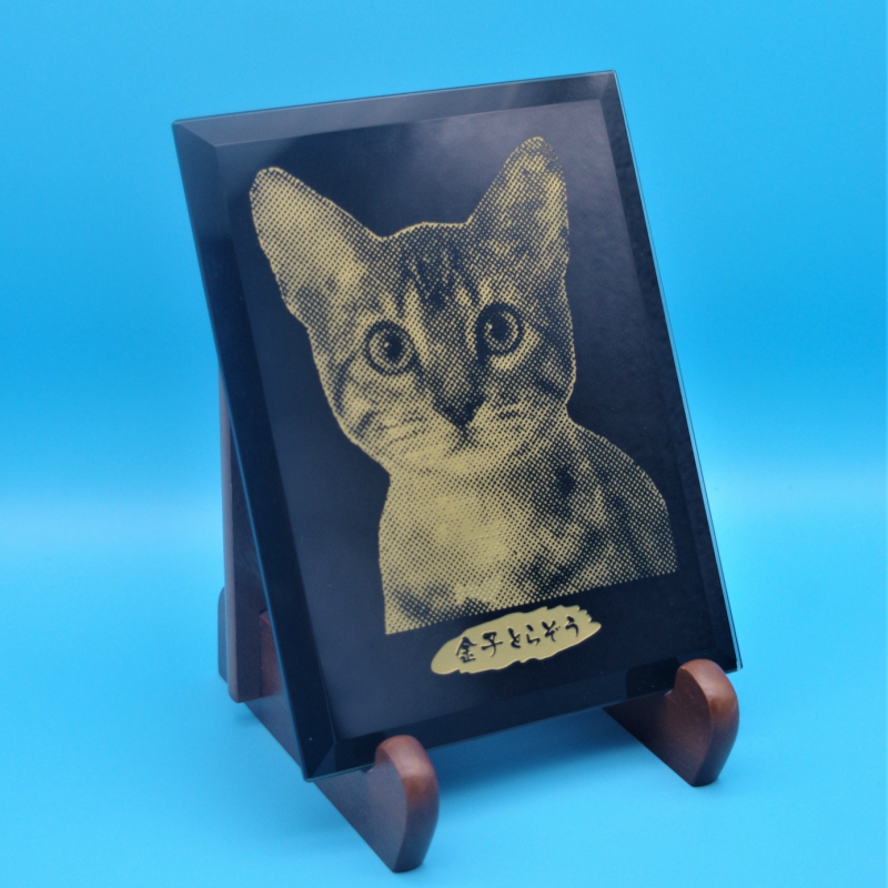 オリジナルオーダー彫刻　黒ビトロガラスフォトスタンド【D3-010】