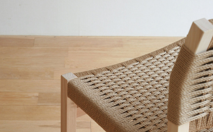 対馬ヒノキ の ダイニングチェア （ ベージュ ）《対馬市》【家具製作所kiiro】 チェア 椅子 家具 ヒノキ [WAL016]