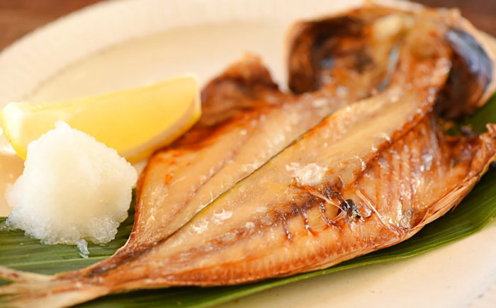 【訳あり】あじの開き（3枚×3袋）《壱岐市》【壱岐美食企画】[JBU024]?アジ 鯵 ひもの 干物 魚 海鮮 魚介 和食 [JBU024]