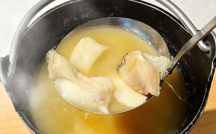 【全12回定期便】 「壱岐のリゾートホテル監修」幻天然クエ・鯛・亀の手入り贅沢壱州味噌汁《壱岐市》 【みやげ処 縁由】 [JBJ038]