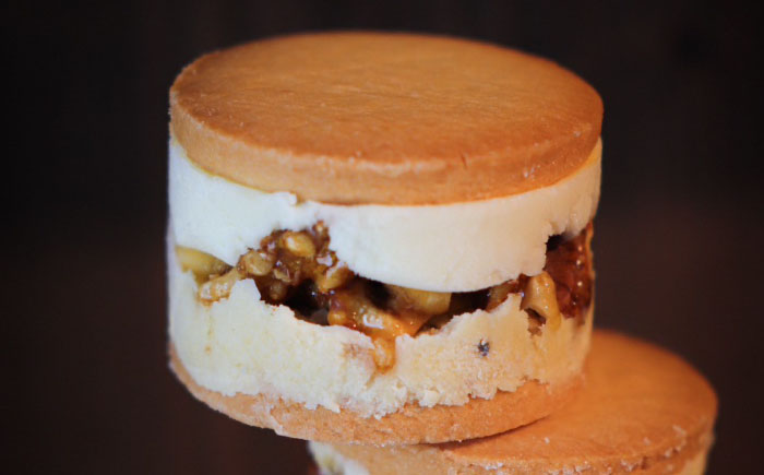 【全6回定期便】波止場の安納芋のバターサンド 五島市/波止場パーラァ [PGI003]