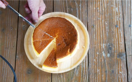 【数量限定】こだわり詰まったチーズケーキ ホール＜岡崎製パン所＞ [CEP032] チーズケーキ