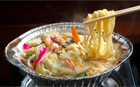 【南島原世界遺産の街】 長崎ちゃんぽん 4食セット / 簡単 スープ付き 海鮮 長崎 スープ 冷凍 具材 /  南島原市 / はなぶさ [SCN050]