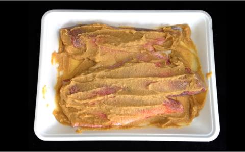 【老舗料理店が調合】白身魚 （メヌケ）  西京味噌漬け 3枚 / 西京漬け 魚 さかな 焼き魚 味噌漬け / 南島原市 / はなぶさ [SCN025]