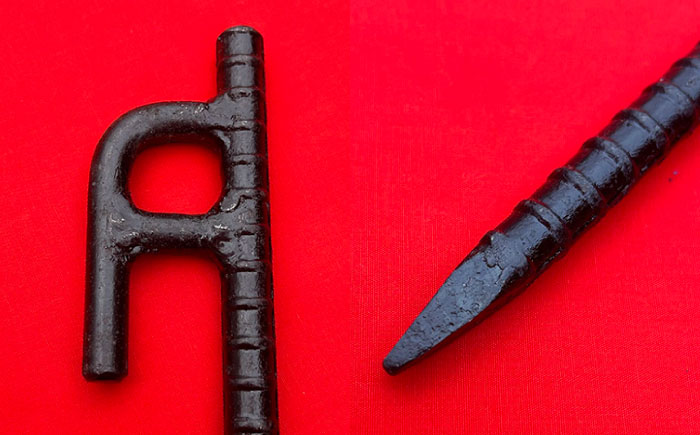 鍛造ペグ 30cm 6本セット / キャンプ キャンプ用品 ペグ キャンプ場 アウトドア用品 / 南島原市 / 重光刃物鍛造工場 [SEJ019]