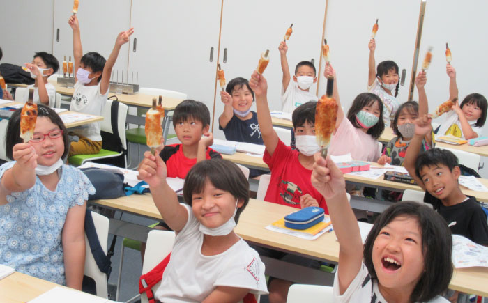 【Aコース】おいしい出来たて かまぼこ作り体験 / カマボコ 蒲鉾 練り物 焼きちくわ 揚かまぼこ 魚そうめん / 南島原市 / しきしま蒲鉾 [SAR013]