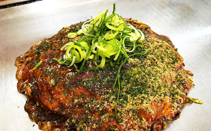 島原半島の食材で重ね焼きが特徴的な　広島風お好み焼き　3枚 / 南島原市 / 株式会社はなぶさ [SCN173]