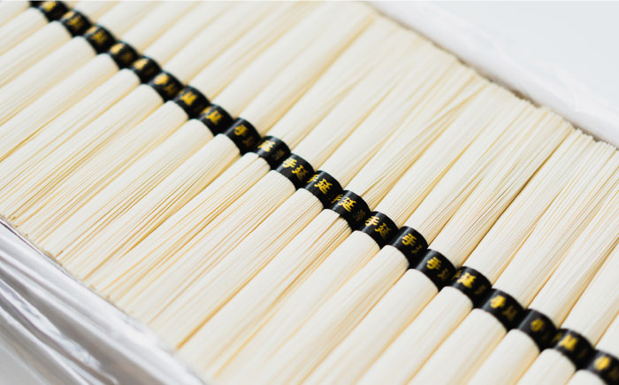 【桐箱入り】島原手延べ そうめん 50g×26束×4箱 計5.2kg / そうめん 島原そうめん 手延べ 麺 素麺 ギフト / 南島原市 / 吉岡製麺工場 [SDG027]