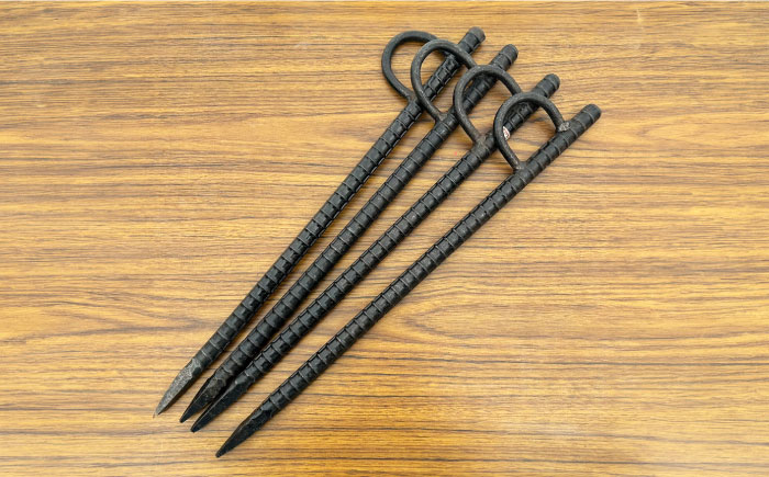 鍛造ペグ 45cm 4本セット / キャンプ キャンプ用品 ペグ キャンプ場 アウトドア用品 / 南島原市 / 重光刃物鍛造工場 [SEJ016]