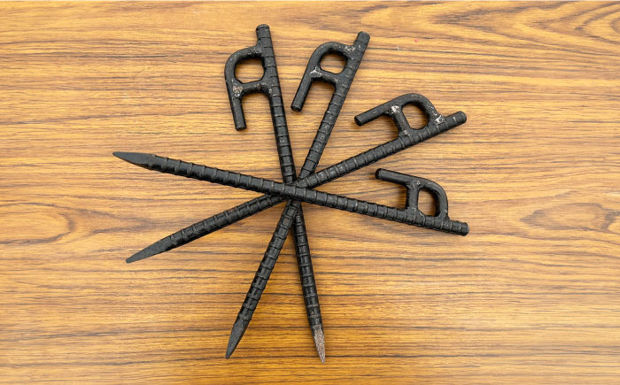 鍛造ペグ 30cm 4本セット / キャンプ キャンプ用品 ペグ キャンプ場 アウトドア用品 / 南島原市 / 重光刃物鍛造工場 [SEJ018]