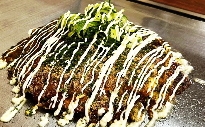 島原半島の食材で重ね焼きが特徴的な　広島風お好み焼き　1枚 / 南島原市 / 株式会社はなぶさ [SCN172]