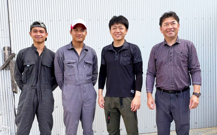 雲仙しまばら鶏 モモ肉 1kg / 肉 国産 鶏肉 とり肉 鶏もも肉 鳥もも肉 唐揚げ おかず 冷凍 / 南島原市 / OKファーム [SEK001]