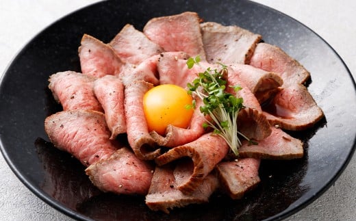 【極上品質】 長崎和牛 A5等級 出島ばらいろローストビーフ 約1kg（約200g×5） 牛肉 ローストビーフ ソース付き お肉 お祝い 特別 冷凍 長崎県 時津町