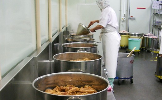 長崎角煮まんじゅう 8個・大とろ角煮まんじゅう 8個 計16個（各箱入）