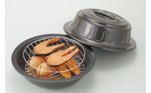 直火対応 お手軽燻製鍋 スモークチップ付き [トーセラム 長崎県 東彼杵町 hs42bag480009] 耐熱陶器 燻製 キャンプ アウトドア バーベキュー キッチン用品 日本製