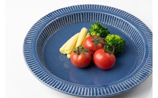 瑠璃色 皿 パスタ皿 28cm ルリ釉 [抱星窯 長崎県 東彼杵町 hs42bag390002] パスタ カレー 皿 土物 万能皿 青い皿 ブルー