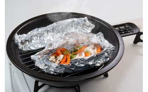 直火対応 じゅーじゅープレート 28cm 蓋・網付き [トーセラム 長崎県 東彼杵町 hs42bag480041] 耐熱陶器 グリルパン ガスコンロ オーブン キッチン用品 日本製