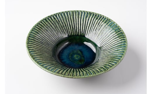 しのぎ 皿 しのぎ深鉢 23cm 織部釉 [抱星窯 長崎県 東彼杵町 hs42bag390004] しのぎ紋 土物 グリーン 濃緑