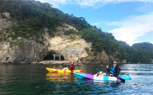 シーカヤック体験120分 & 海沿いカフェランチ付き【2名】【10歩Garage & BUCO caf】 [OBJ001]