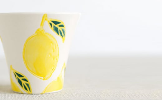 【波佐見焼】フレッシュアート 湯呑 4柄セット 〈リンゴ・レモン・ビーン・ラディッシュ〉【菊祥陶器】 [OAQ043]
