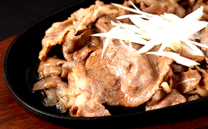 【すき焼きやしゃぶしゃぶに】長崎和牛 切り落とし 計900g（300g×3パック）【日本ハムマーケティング株式会社】[OAU014] / 牛肉 長崎 日本ハム 牛肉 切り落とし 国産牛 すきやき きりおとし