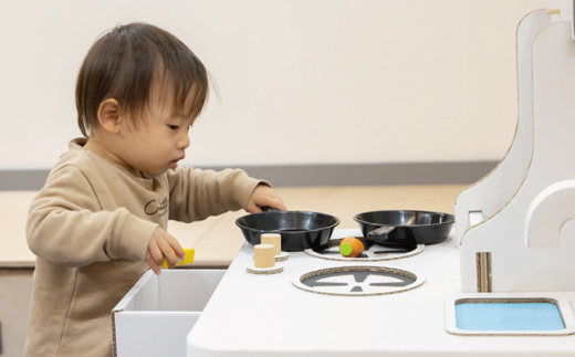【組み立て簡単！】段ボールキッチン 安全遊具/ おもちゃ 子供用 キッズ キッズトイ【松美段ボール】 [OAN004]