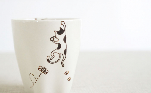 【波佐見焼】陶器 ぶらさがり猫 肉球カップ 3個 3種 〈ミケ・クロ・トラ〉【菊祥陶器】[OAQ010] / 陶器 食器 マグ カップ コップ お皿 波佐見焼