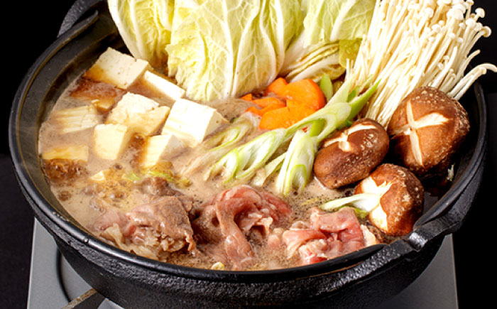 【すき焼きやしゃぶしゃぶに】長崎和牛 切り落とし 計900g（300g×3パック）【日本ハムマーケティング株式会社】[OAU014] / 牛肉 長崎 日本ハム 牛肉 切り落とし 国産牛 すきやき きりおとし