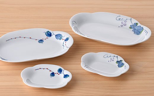 【波佐見焼】かわいいお花のお皿の大小 大皿 小皿 セット【松幸陶芸】 [HB15]