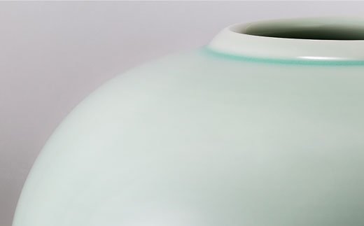 【波佐見焼】伝統工芸士・山口正美氏作 青白磁壺?1【山口正右衛門窯】 [KD03]