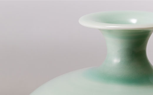 【波佐見焼】伝統工芸士・山口正美氏作 青白磁壺?2【山口正右衛門窯】 [KD04]