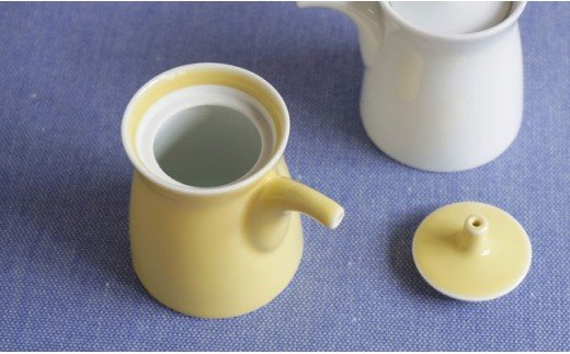 【白山陶器】【ロングライフデザイン】G型しょうゆさし(小)2個セット 保存容器 【波佐見焼】【Ｇマーク】 [TA27]