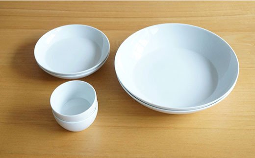 【白山陶器】【2人分の食器】シンプルで実用的なS-lineセット 深皿 プレート ボール 白磁【波佐見焼】 [TA60]