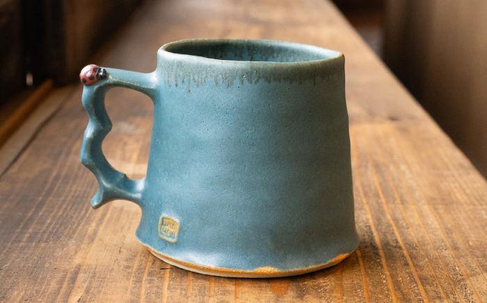 【波佐見町の陶芸作家 長瀬渉】 青海釉てんとう虫 マグカップ 1点【ながせ陶房】 [UB01]