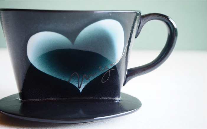 【波佐見焼】mignon ハート ドリッパー グレー【紫明窯・作家はな】【陶藤】 [BE25]