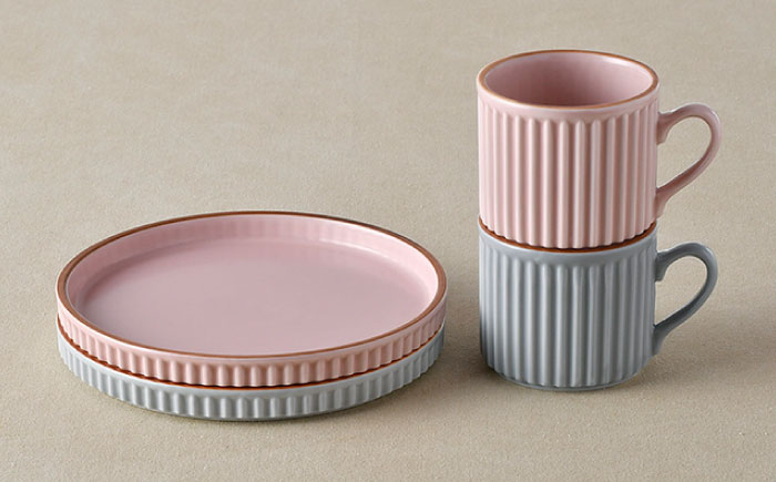 【波佐見焼】ギアシリーズ カップ＆ソーサー ピンク＆グレー プレート マグカップ ペアセット 17.5cm 6寸【大新窯】 [DC112]