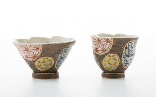 【波佐見焼】うさぎあそびシリーズ 茶碗・湯呑み セット【洸彩窯】 [EE03]