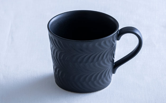 【波佐見焼】ローズマリー マグカップ マットブラック・アイボリー ペアセット【翔芳窯】 [FE190]