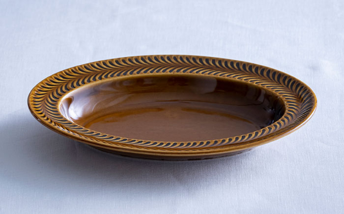 【波佐見焼】ローズマリー リムオーバル プレート アメ【翔芳窯】 [FE205]